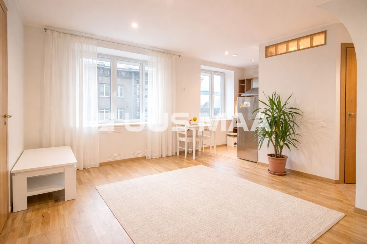 Tallinn, Kesklinna linnaosa, Raua, Tina 16