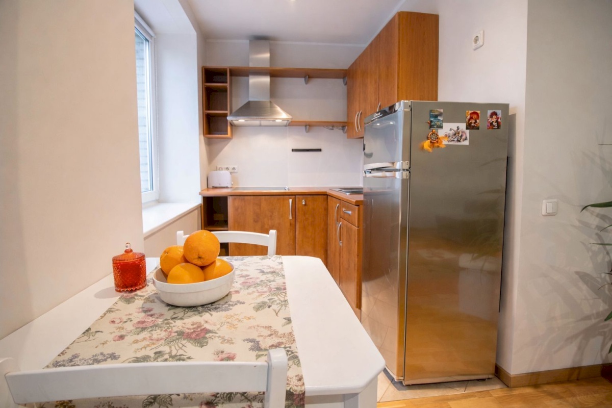 Tallinn, Kesklinna linnaosa, Raua, Tina 16