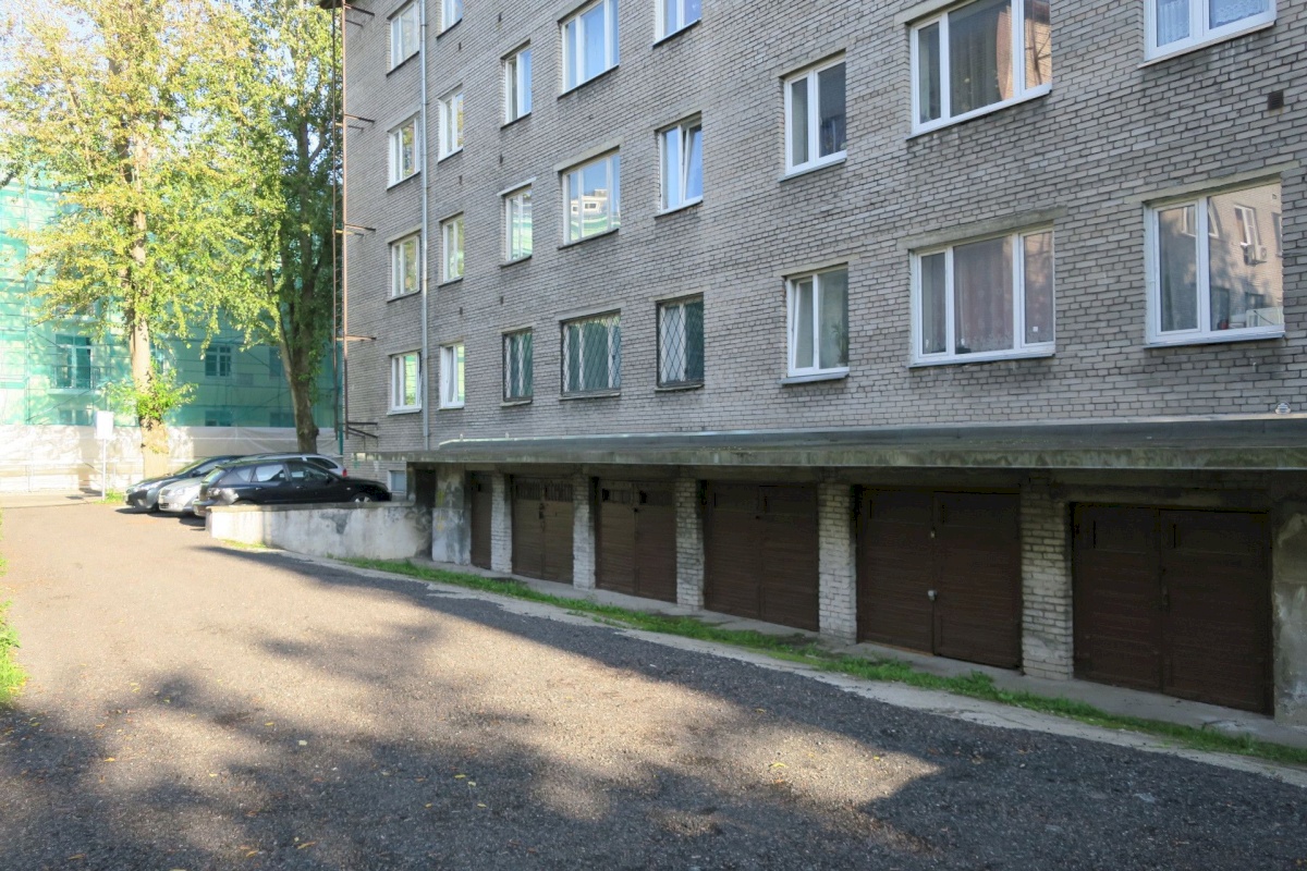 Tallinn, Kesklinna linnaosa, Raua, Tina 16