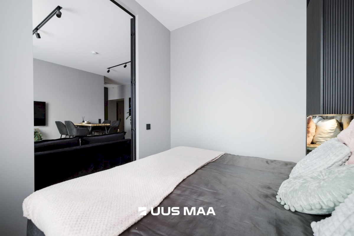 Tallinn, Kesklinna linnaosa, Narva mnt 14