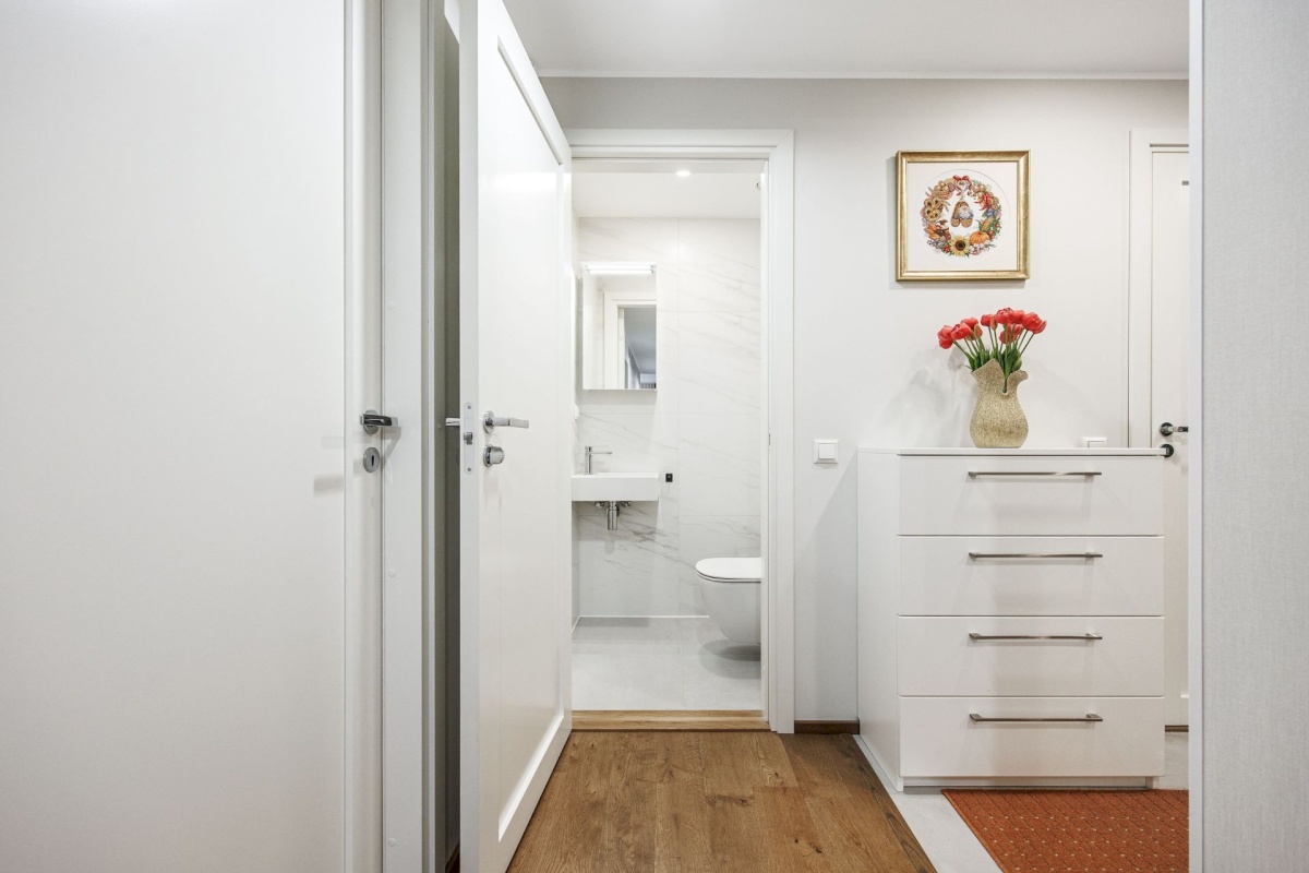 Rae vald, Peetri alevik, Järvepõllu tee 1