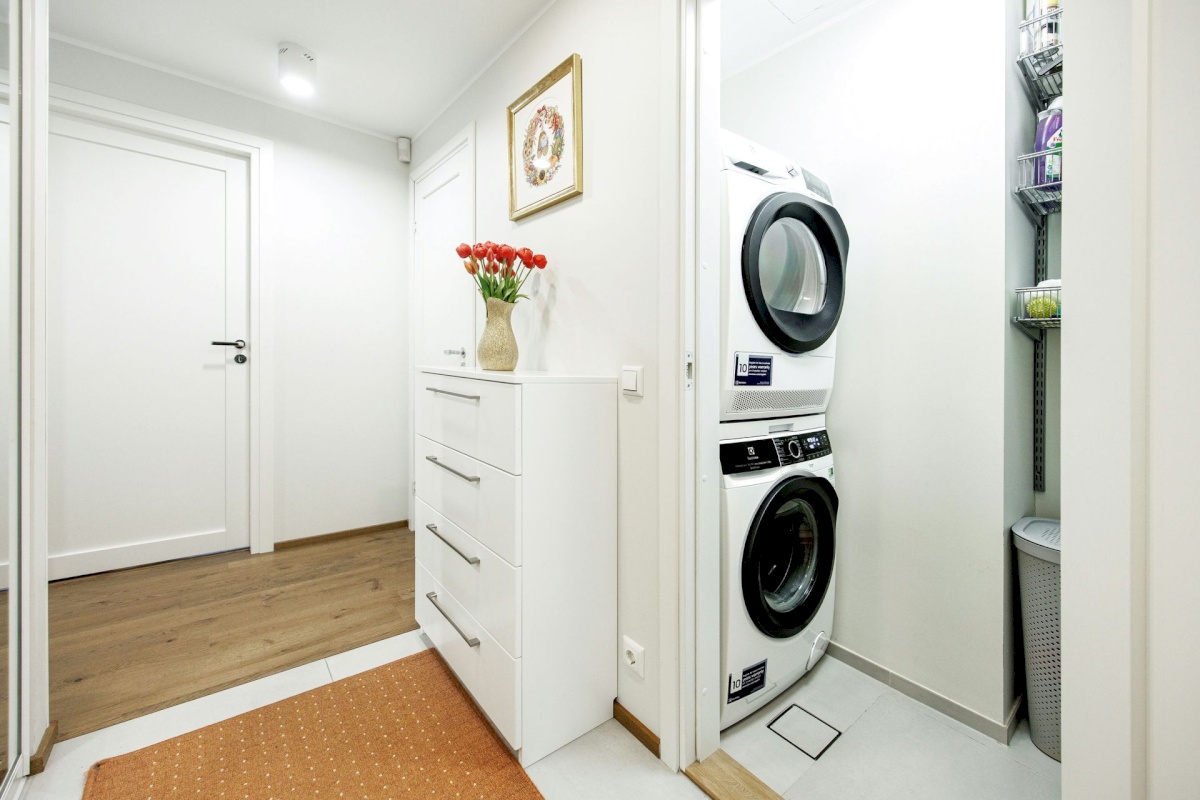 Rae vald, Peetri alevik, Järvepõllu tee 1