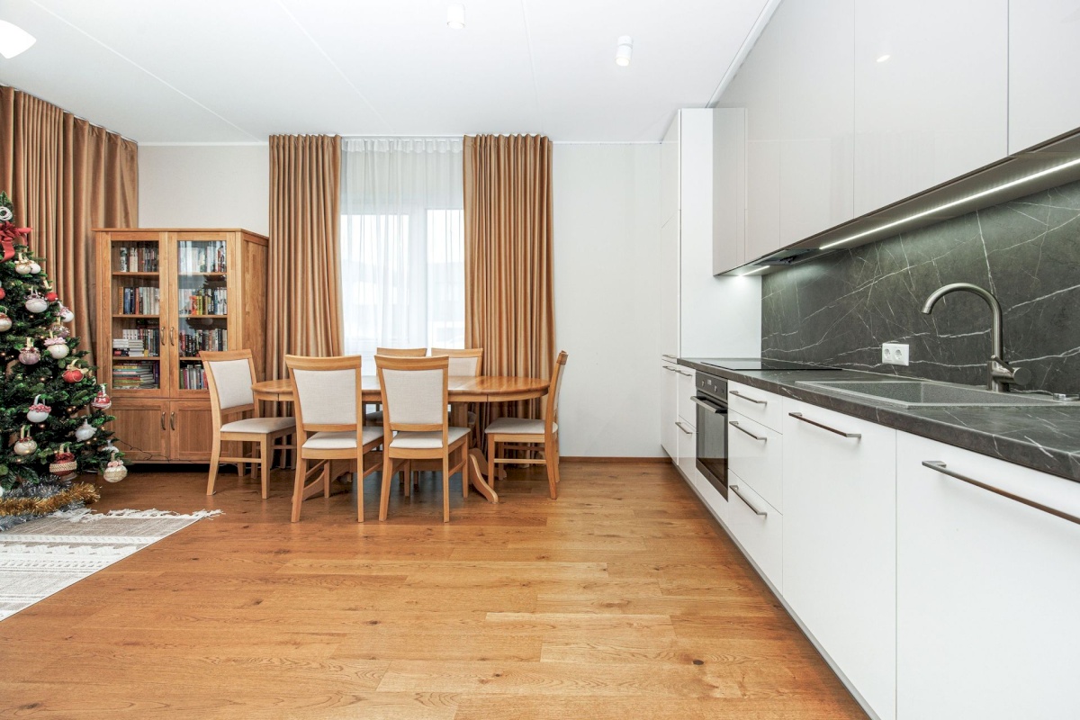 Rae vald, Peetri alevik, Järvepõllu tee 1