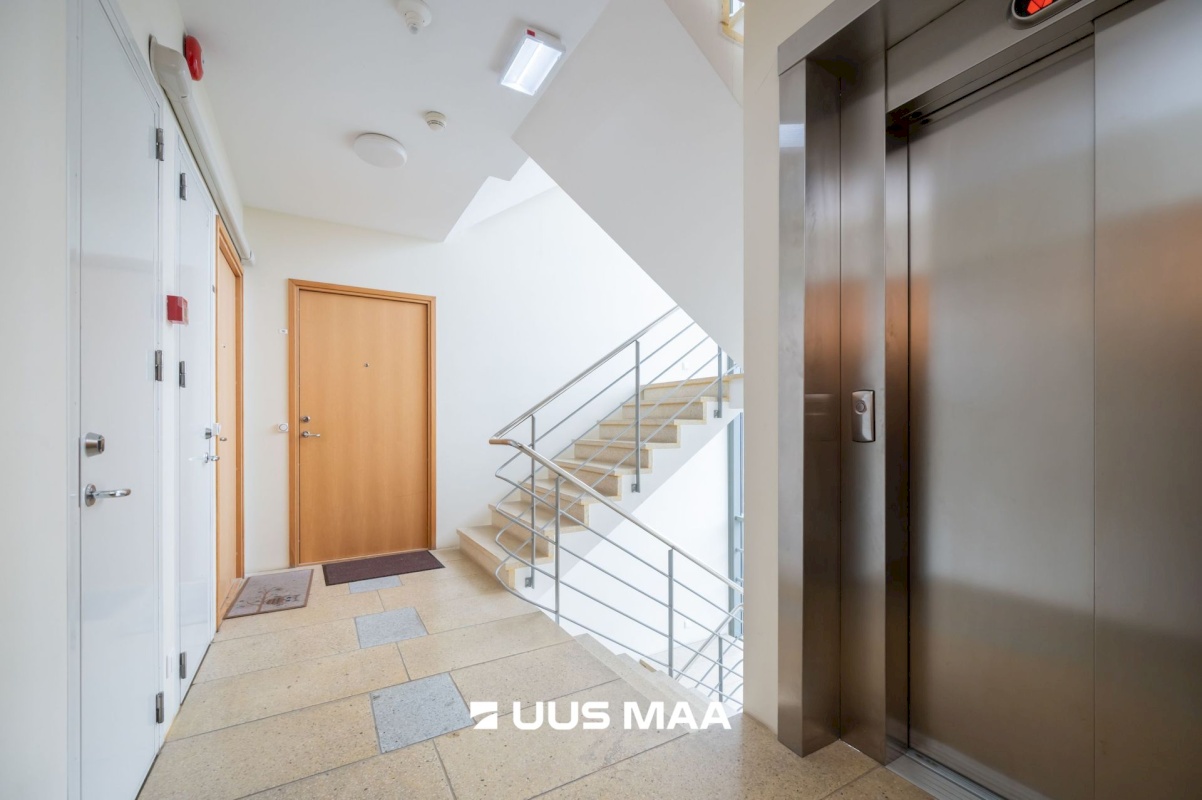 Tallinn, Kesklinna linnaosa, Roosikrantsi 13