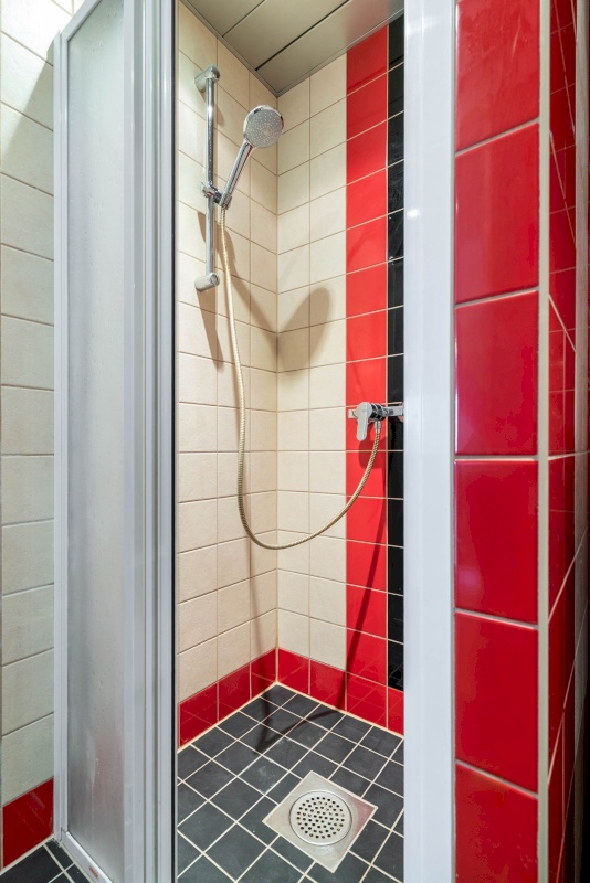 Viljandi linn, Paalalinn, Valuoja pst 15a