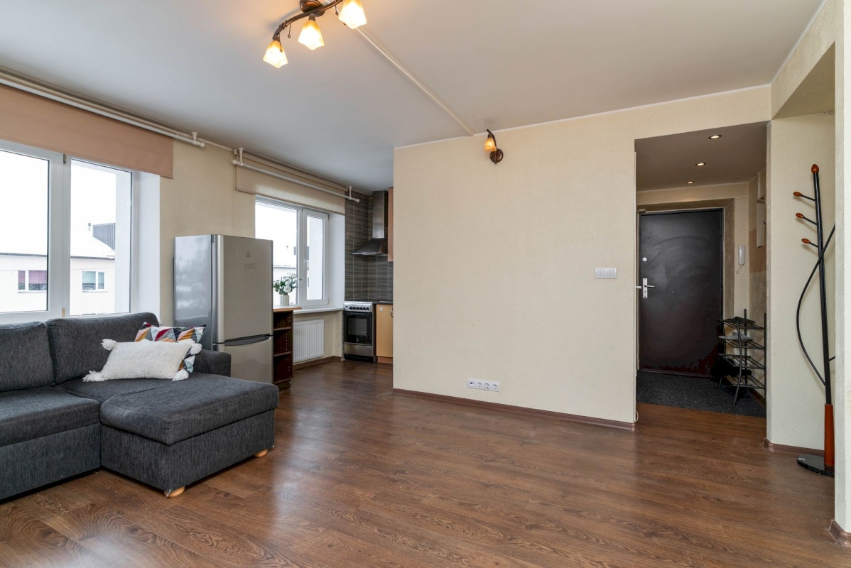 Viljandi linn, Paalalinn, Valuoja pst 15a