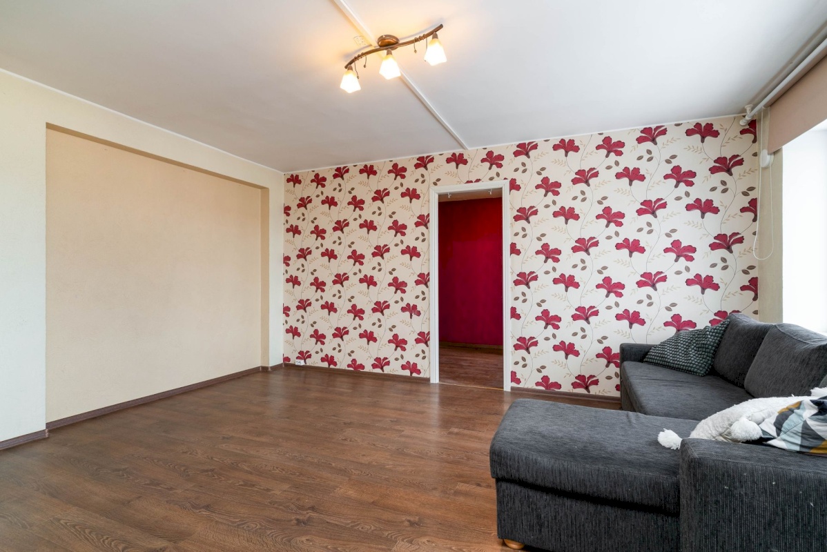 Viljandi linn, Paalalinn, Valuoja pst 15a