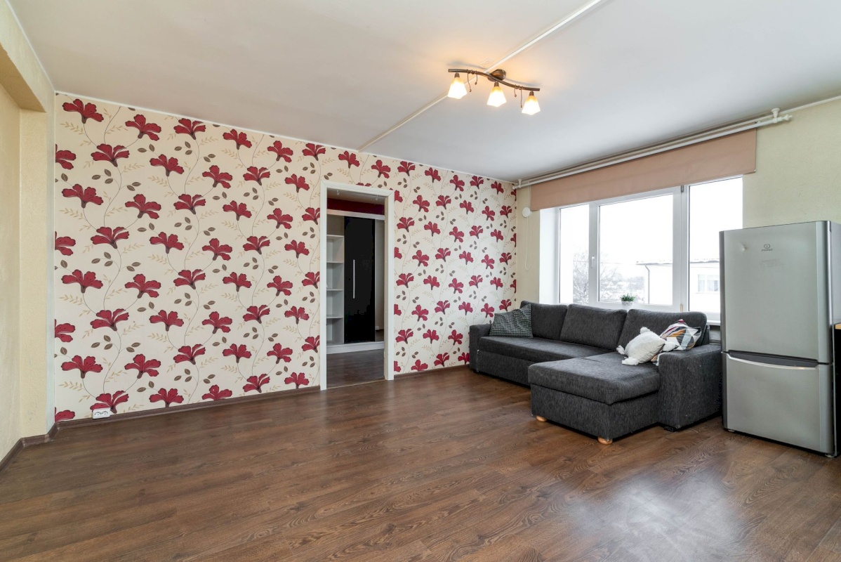 Viljandi linn, Paalalinn, Valuoja pst 15a