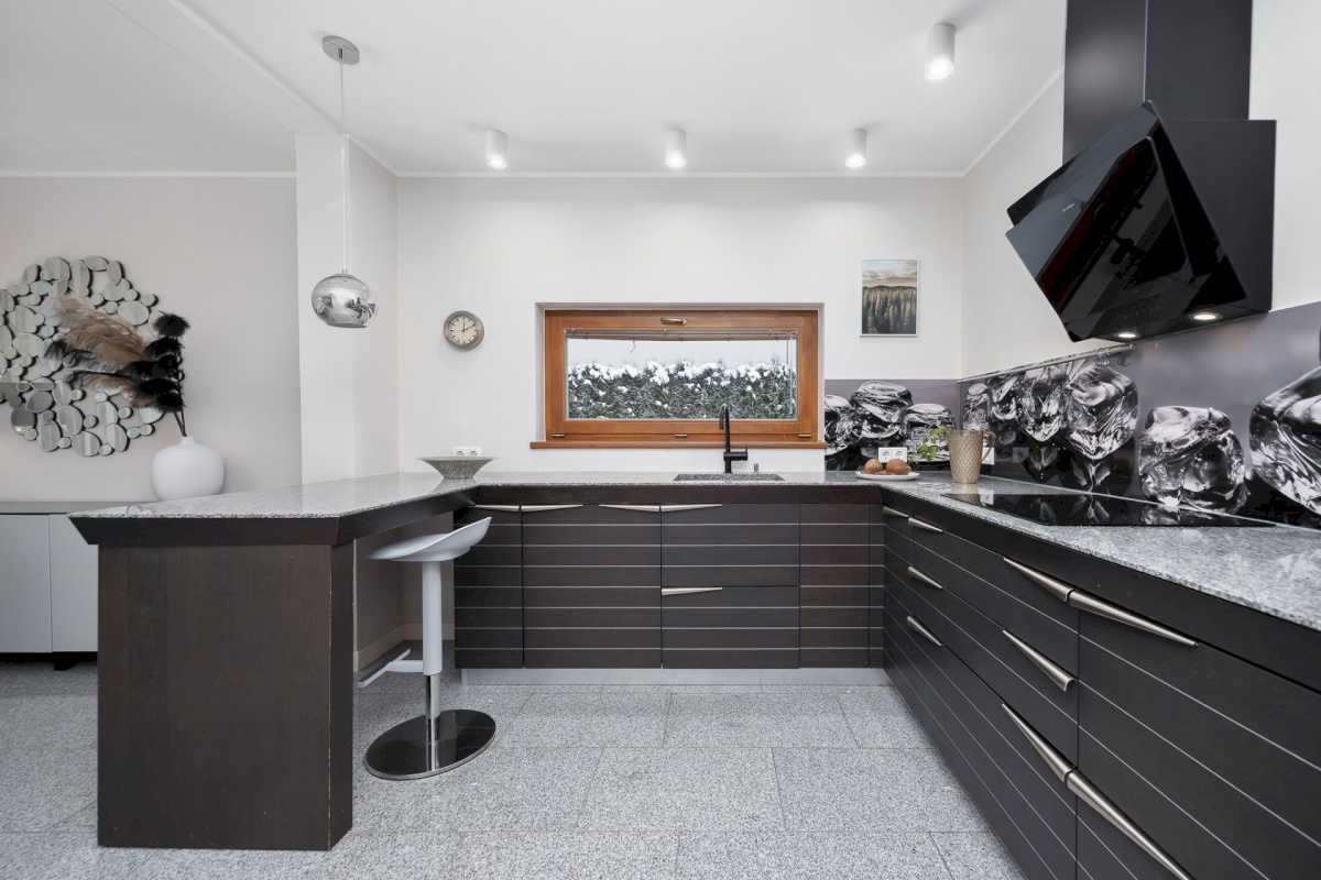 Tallinn, Pirita linnaosa, Rebasesaba tee 5