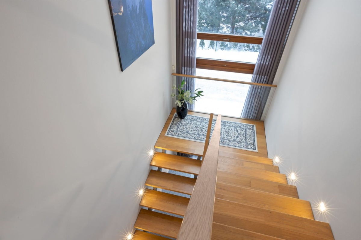 Tallinn, Pirita linnaosa, Rebasesaba tee 5