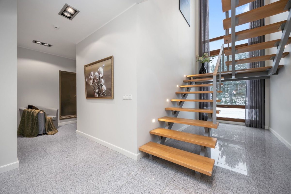 Tallinn, Pirita linnaosa, Rebasesaba tee 5