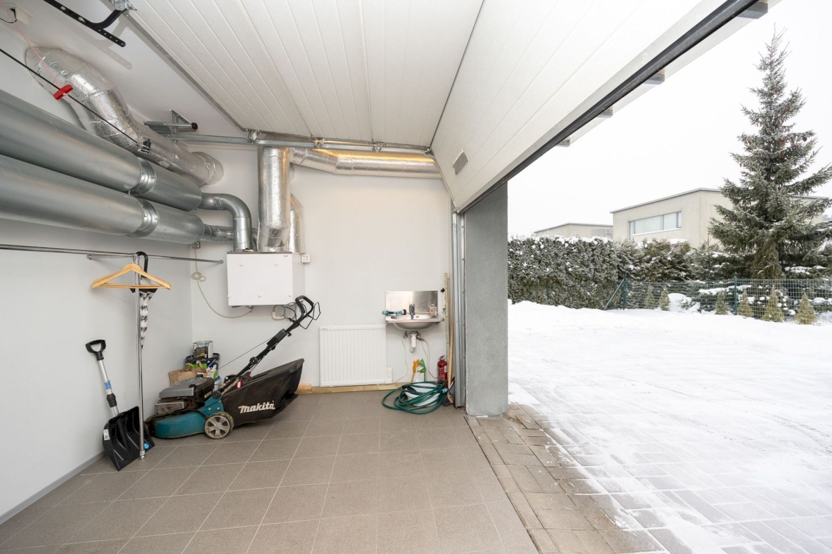 Tallinn, Pirita linnaosa, Rebasesaba tee 5