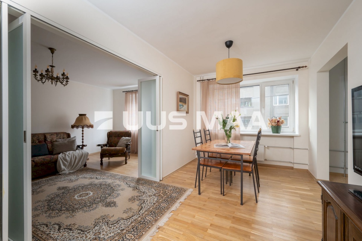 Tallinn, Kesklinna linnaosa, Pärnu mnt 25