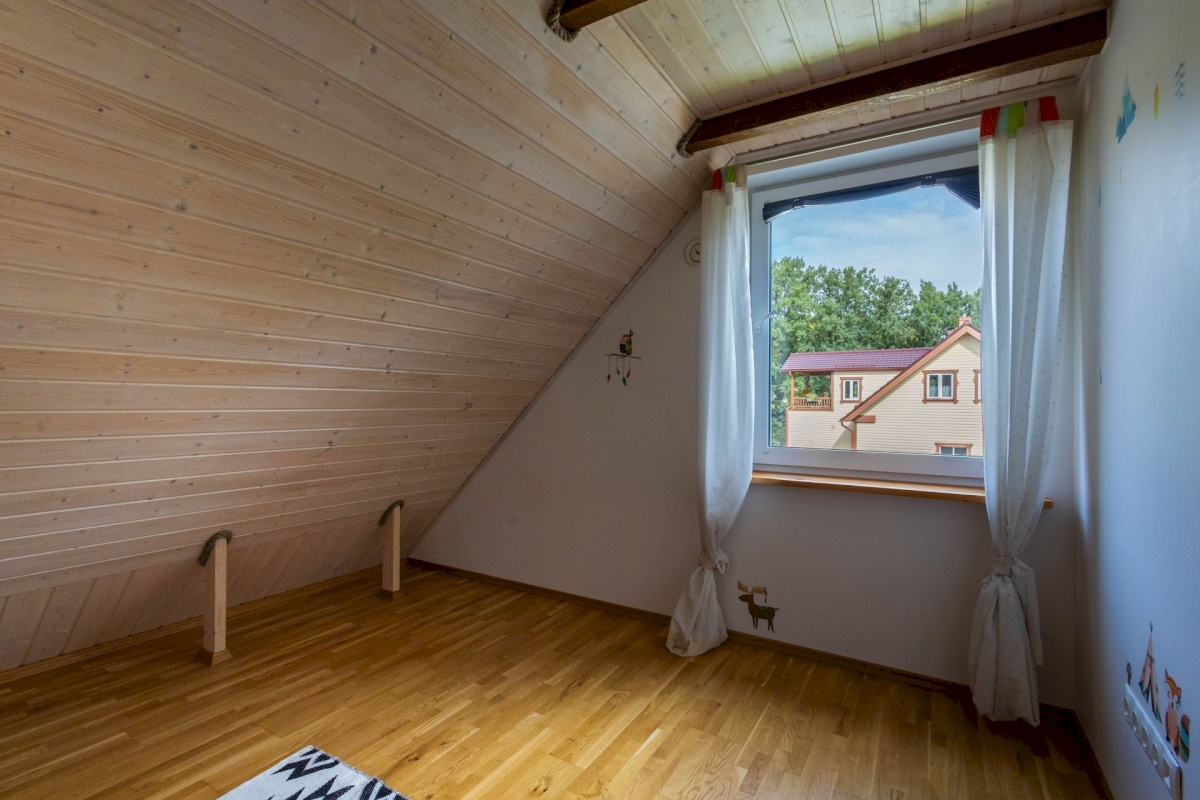 Tartu linn, Tartu linn, Raadi-Kruusamäe, Roosi 36