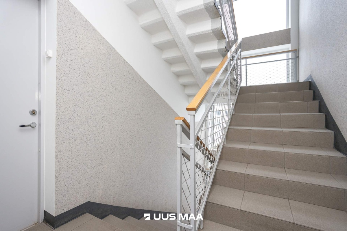 Lääne-Harju vald, Paldiski linn, Sadama tn 17