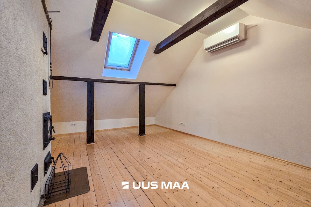 Viljandi linn, Kesklinn, Tartu tn 5b