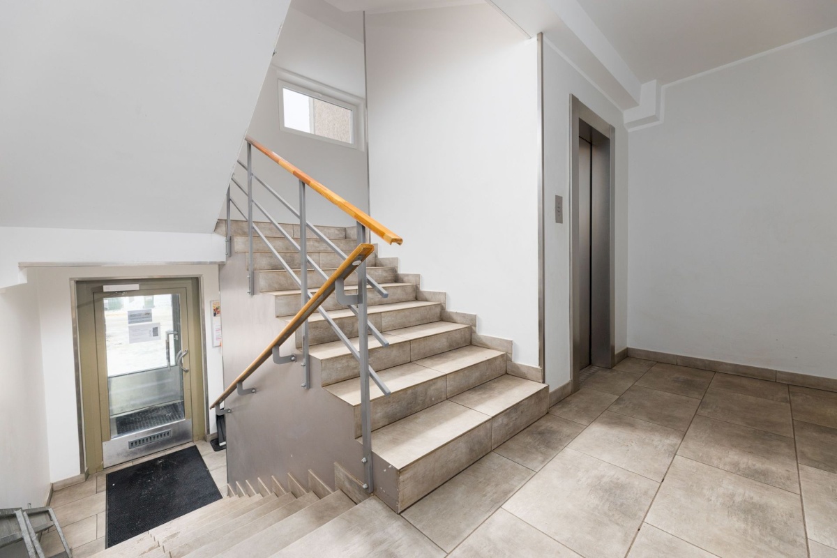 Tallinn, Haabersti linnaosa, Väike-Õismäe, Järveotsa tee 2