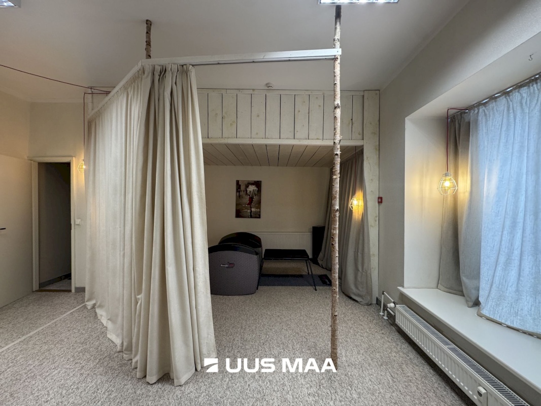 Rakvere linn, Tallinna 16