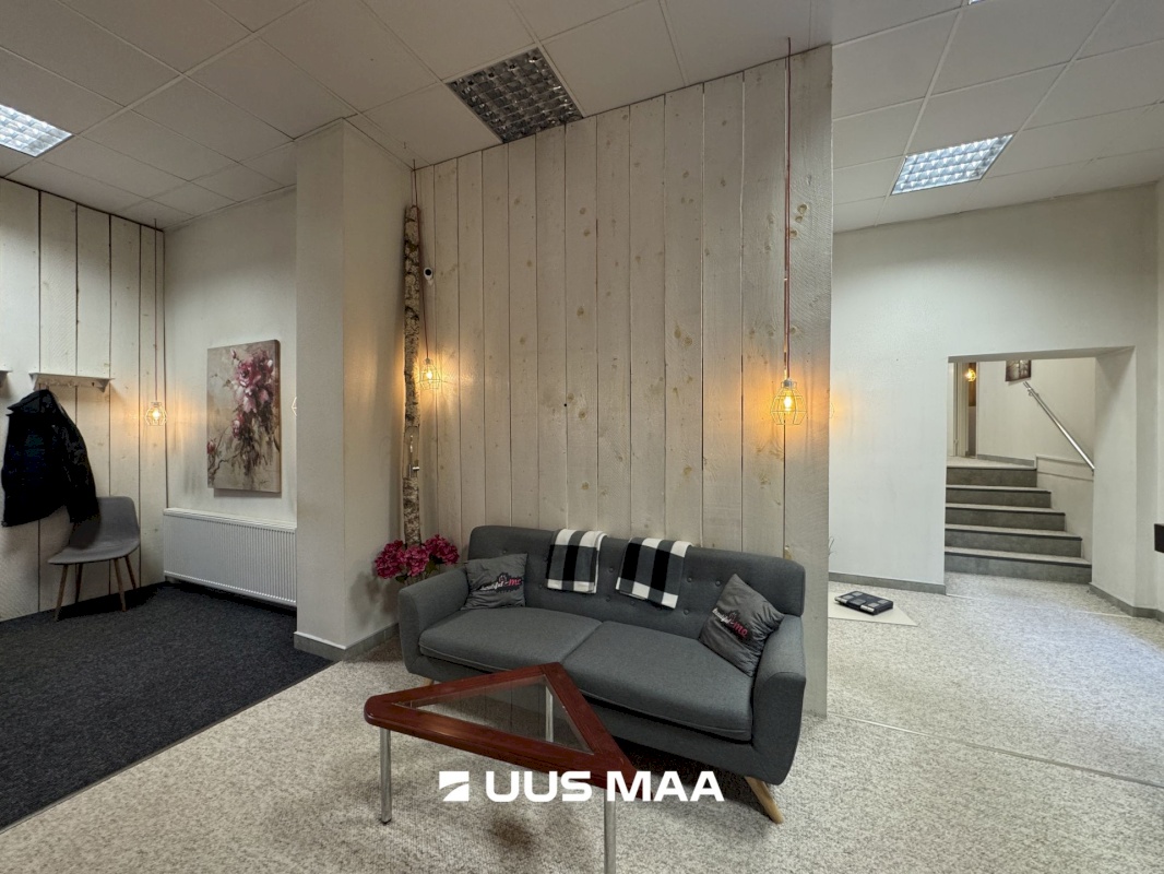 Rakvere linn, Tallinna 16