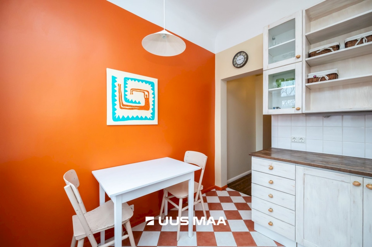 Tallinn, Kesklinna linnaosa, Väike-Ameerika 6