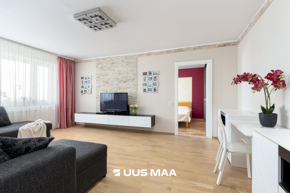 Tallinn, Lasnamäe linnaosa, Sinimäe 11