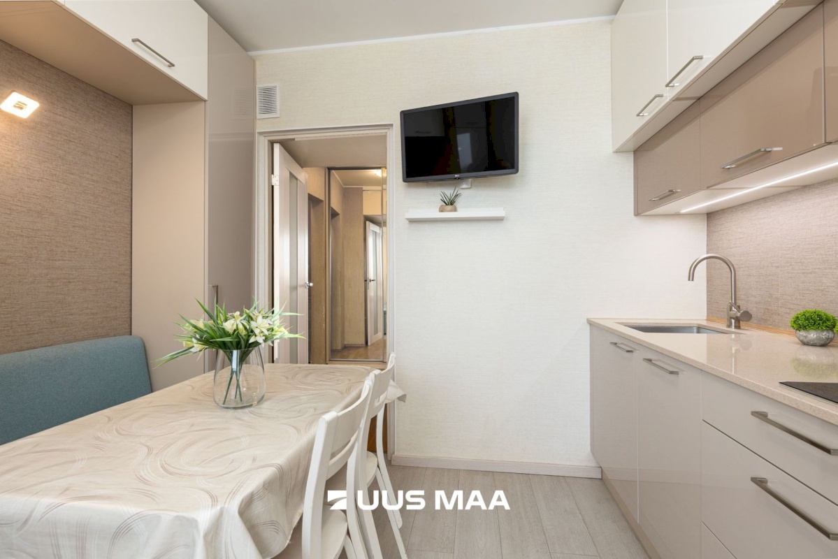 Tallinn, Lasnamäe linnaosa, Sinimäe 11