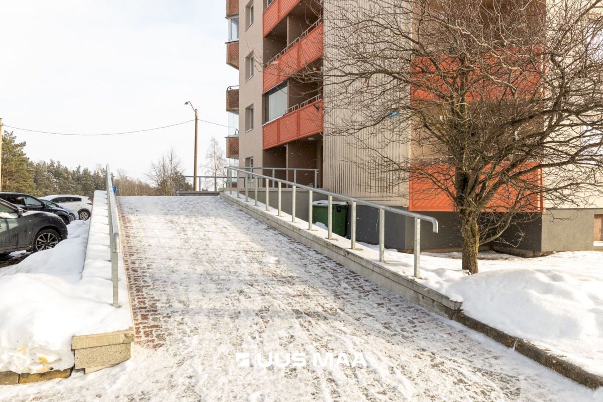 Tallinn, Lasnamäe linnaosa, Sinimäe 11