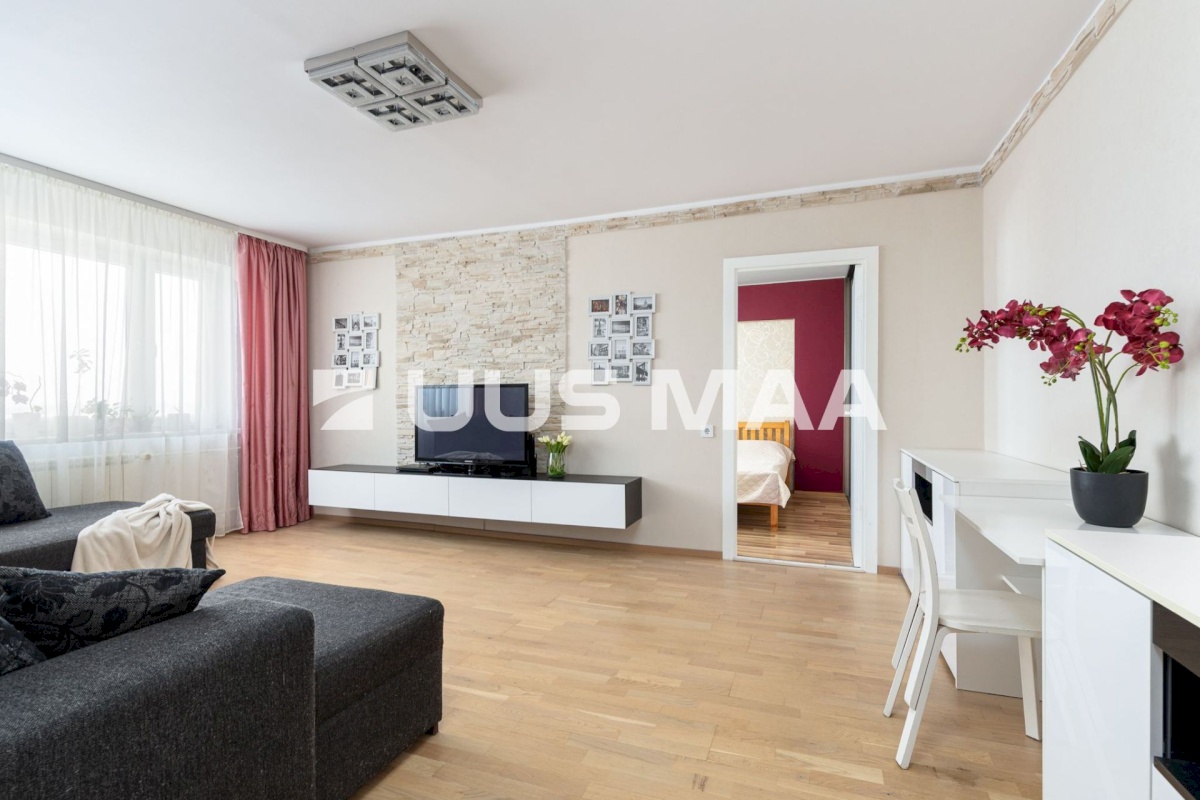 Tallinn, Lasnamäe linnaosa, Sinimäe 11