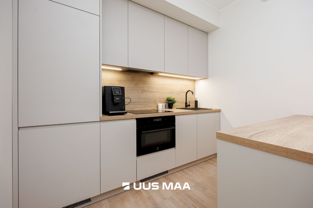 Tallinn, Mustamäe linnaosa, Kadaka, Ehitajate tee 91/1