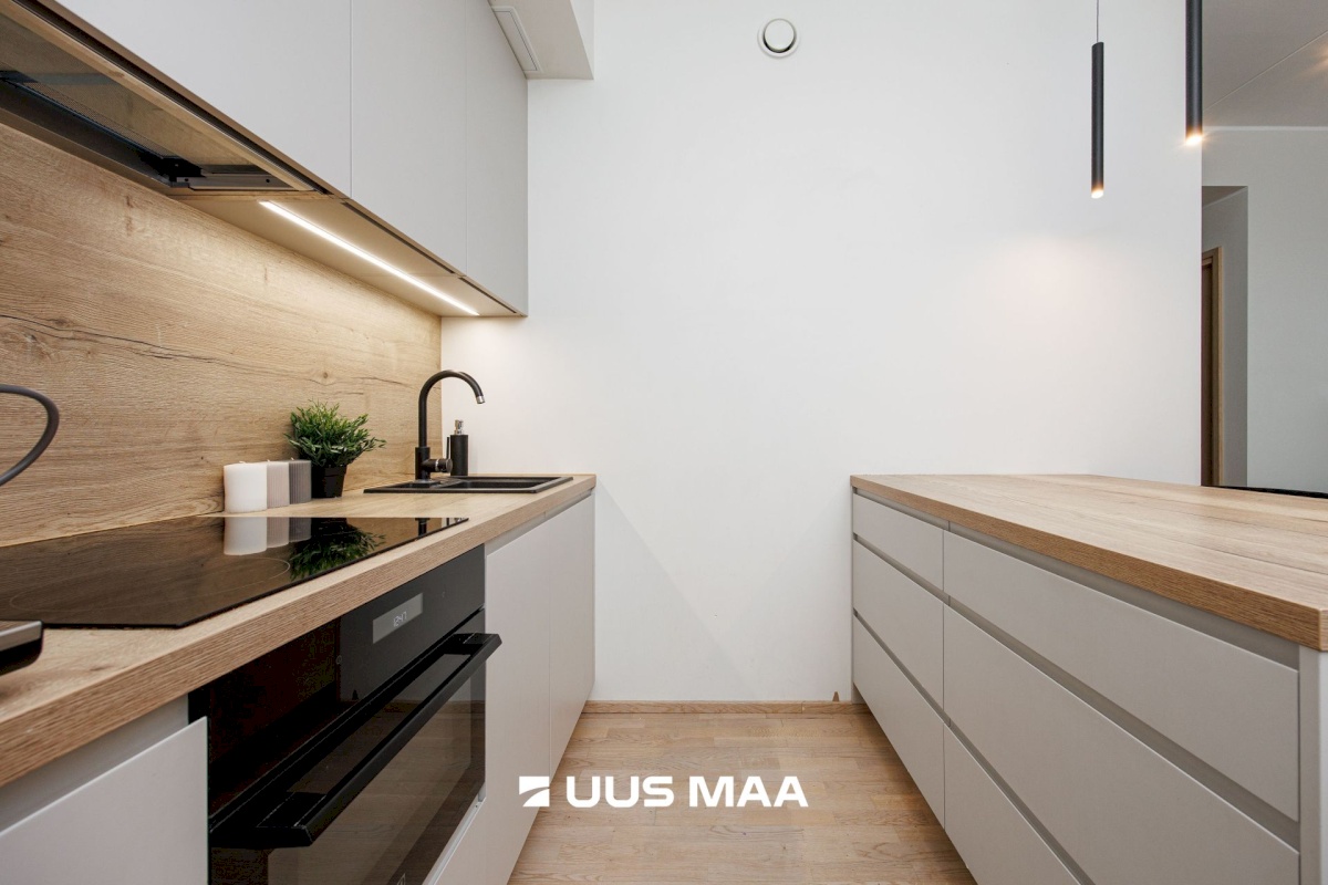 Tallinn, Mustamäe linnaosa, Kadaka, Ehitajate tee 91/1