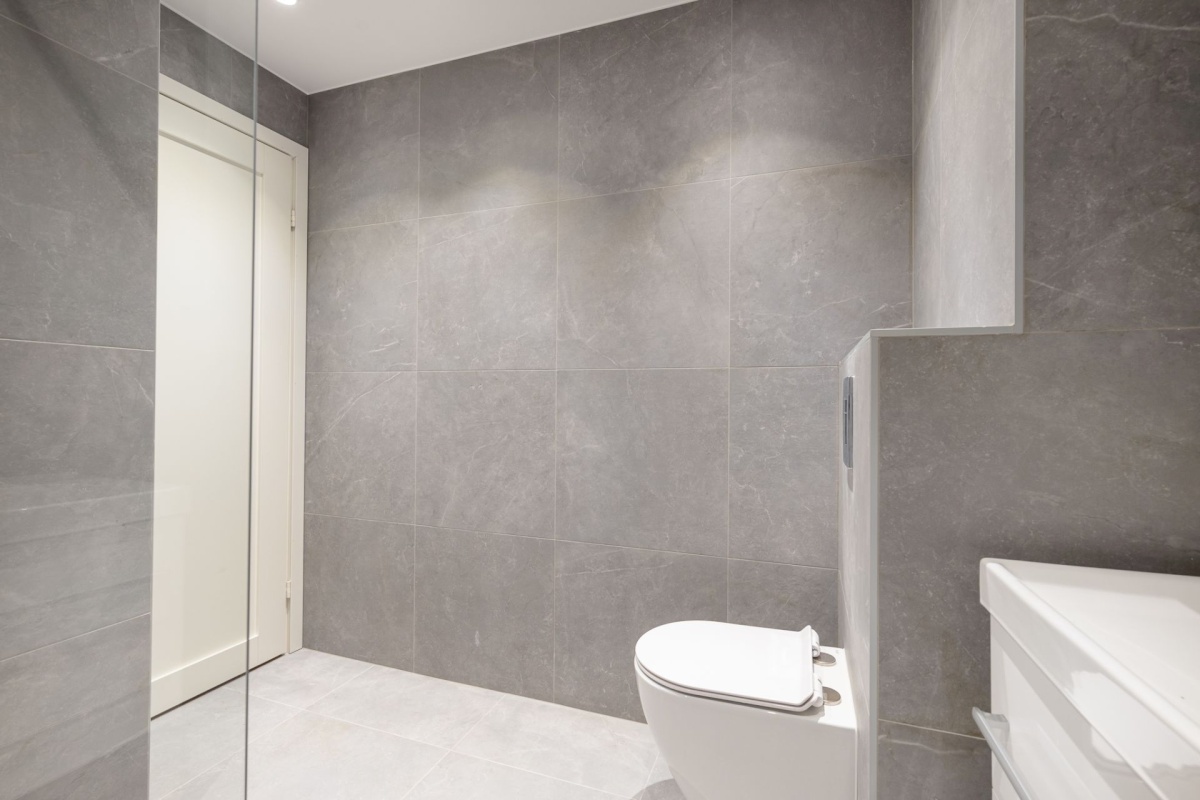 Maardu linn, Lasnamäe,  Avar 8-18