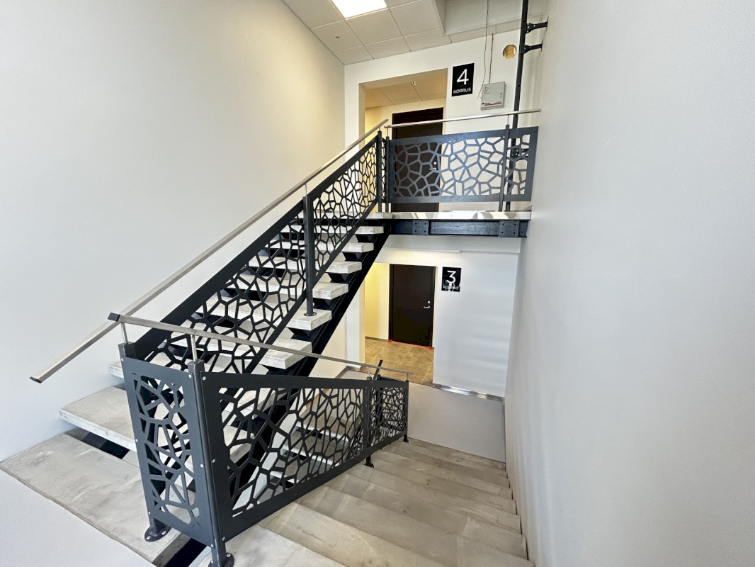 Maardu linn, Lasnamäe,  Avar 8-18