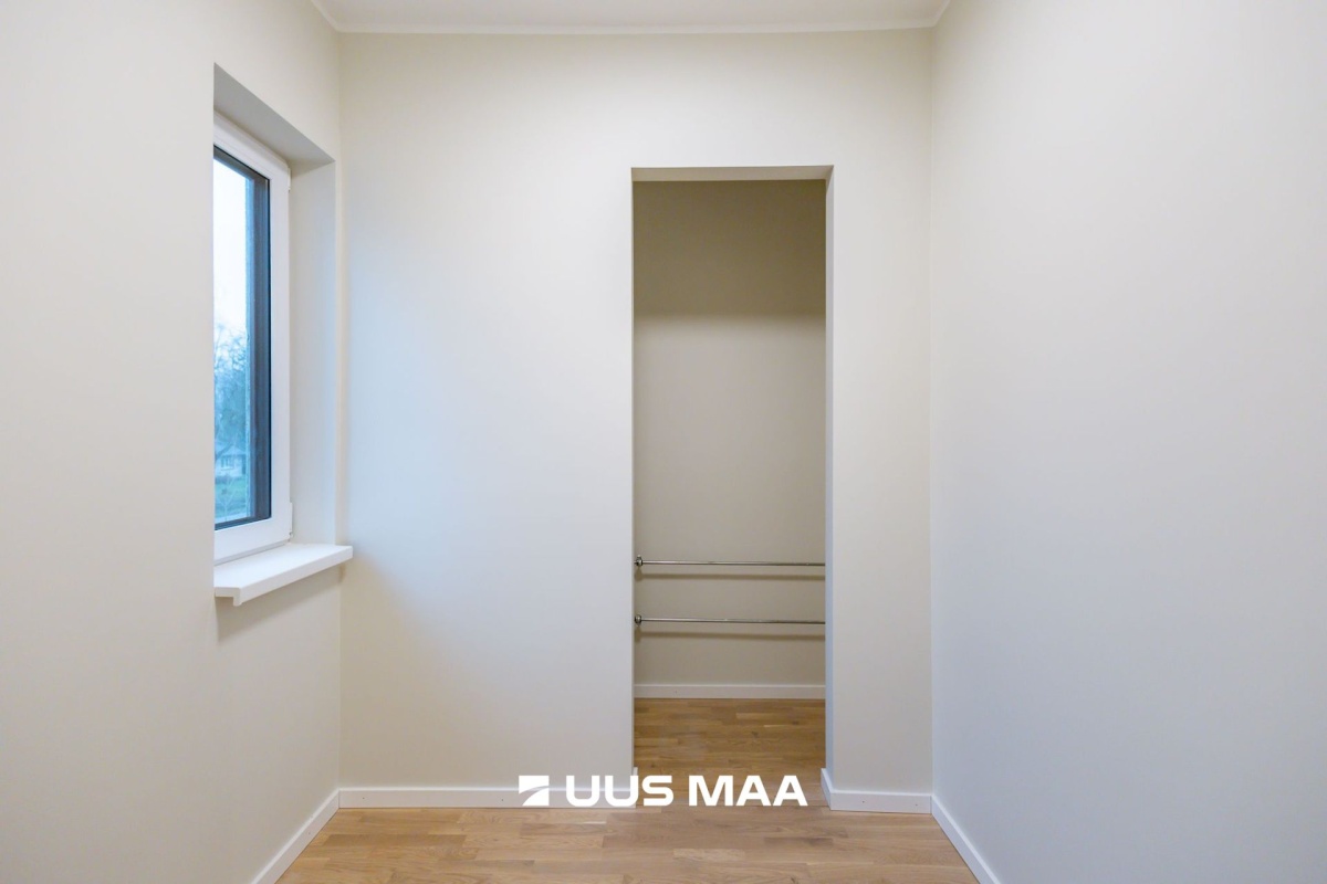 Hiiumaa vald, Lauka küla, Käina tee 14