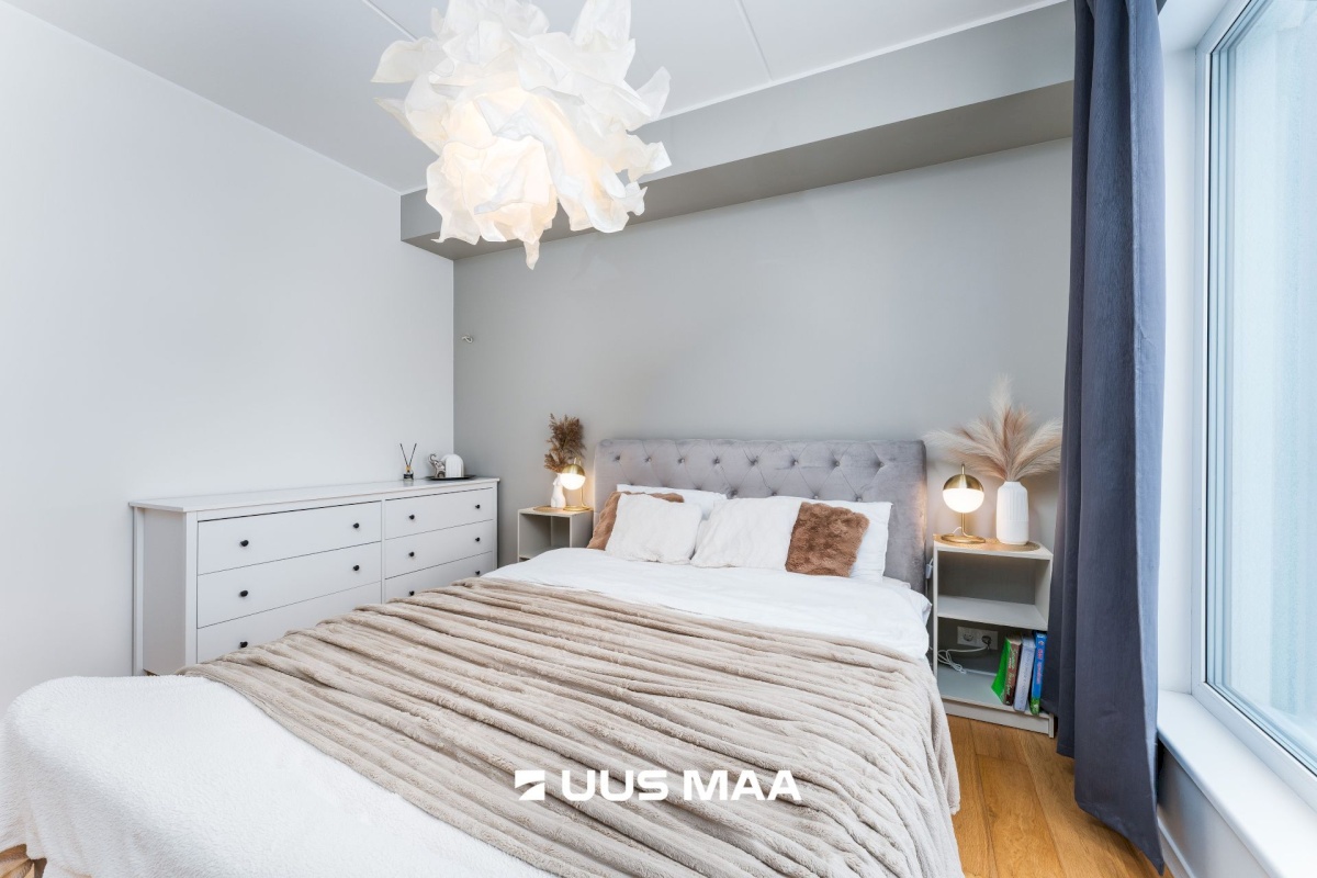 Pärnu linn, Papsaare küla, Mesiheina tee 6