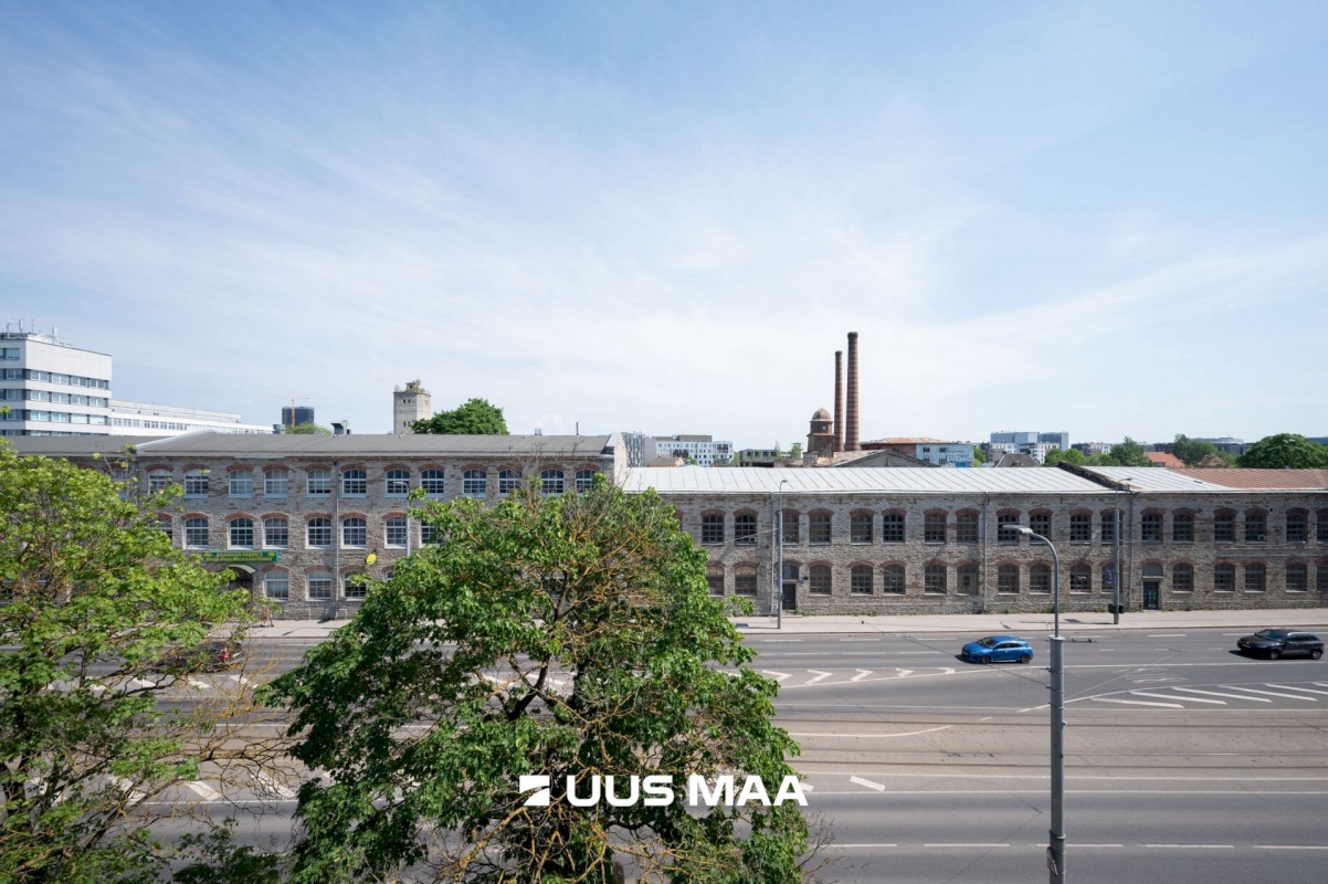 Tallinn, Kesklinna linnaosa, Pärnu mnt 76