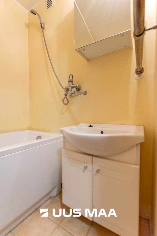 Viljandi linn, Männimäe, Riia mnt 34