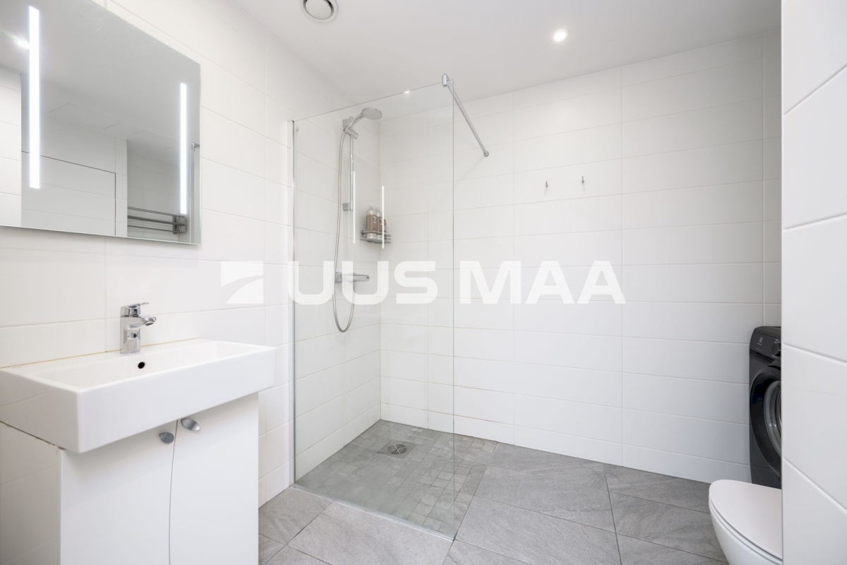 Saue vald, Laagri alevik, Kooli tn 3