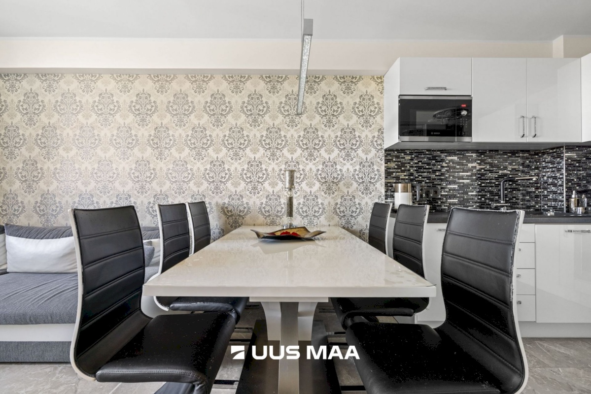 Tallinn, Lasnamäe linnaosa, Mustakivi, Mustakivi tee 25