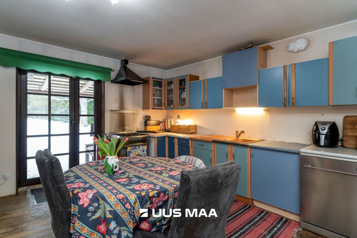 Mulgi vald, Veelikse küla, Karuoti