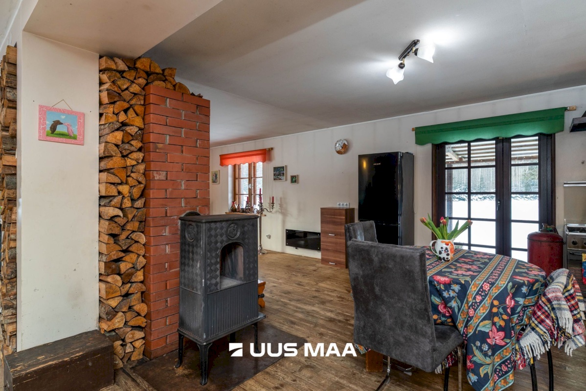 Mulgi vald, Veelikse küla, Karuoti