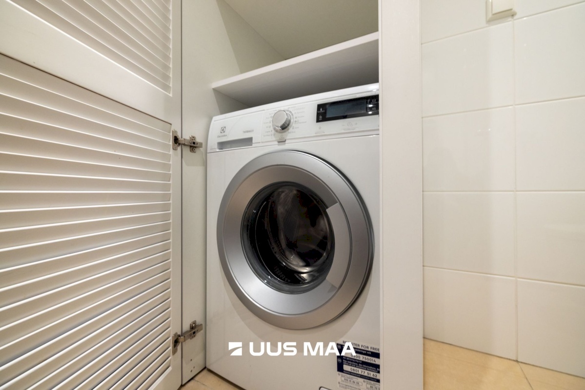 Tallinn, Mustamäe linnaosa, Kadaka, Kadaka pst 142/1