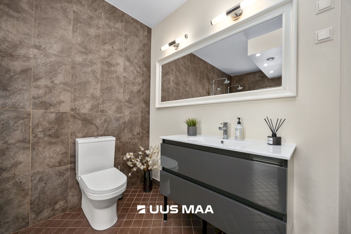 Viimsi vald, Pärnamäe küla, Kesk-Kaare tee 97