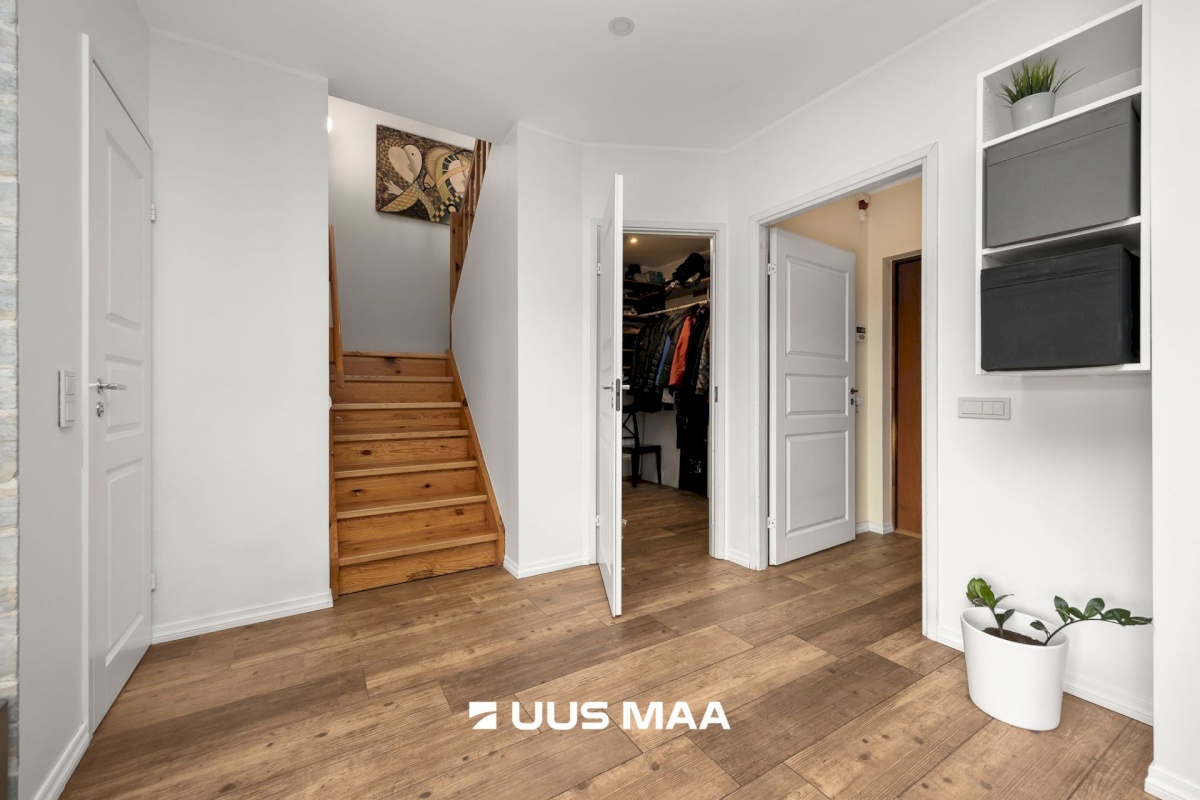 Viimsi vald, Pärnamäe küla, Kesk-Kaare tee 97