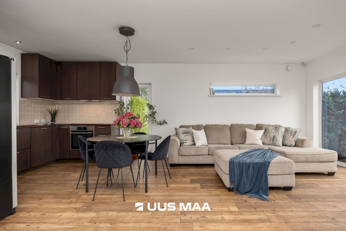 Viimsi vald, Pärnamäe küla, Kesk-Kaare tee 97