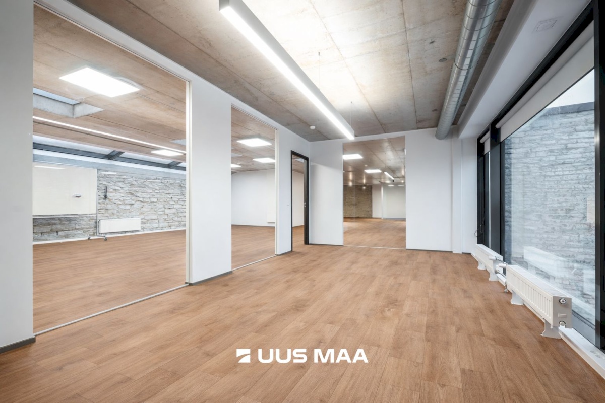 Tallinn, Kesklinna linnaosa, Lootsi 8