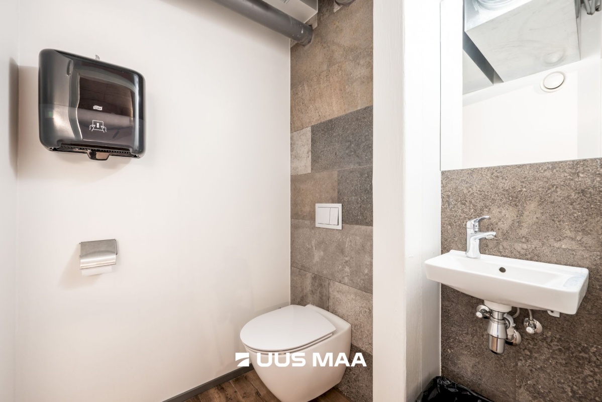 Tallinn, Kesklinna linnaosa, Lootsi 8