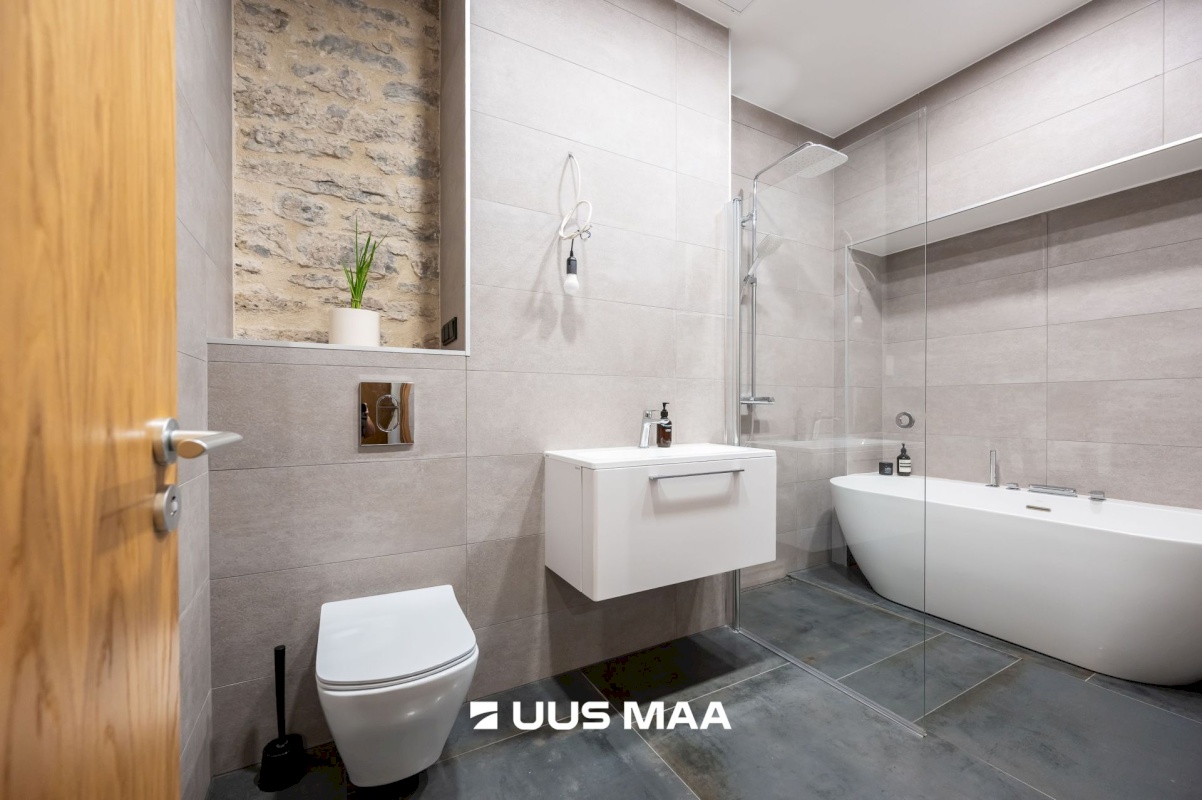 Tallinn, Kesklinna linnaosa, Kadriorg, Valge 6a/1