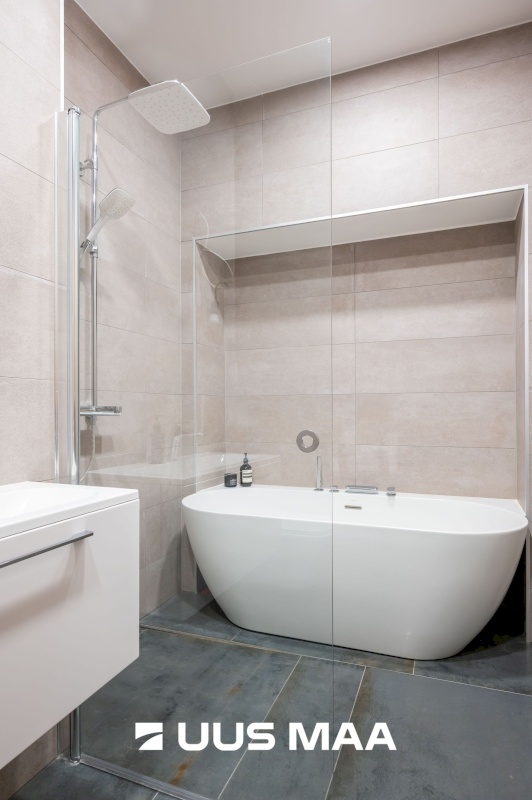 Tallinn, Lasnamäe linnaosa, Valge 6a/1