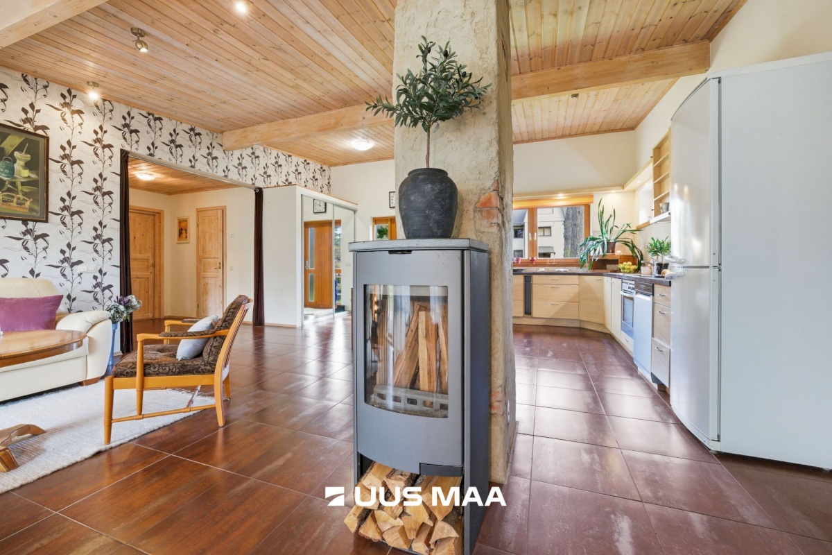 Loksa linn, Mere tn 6