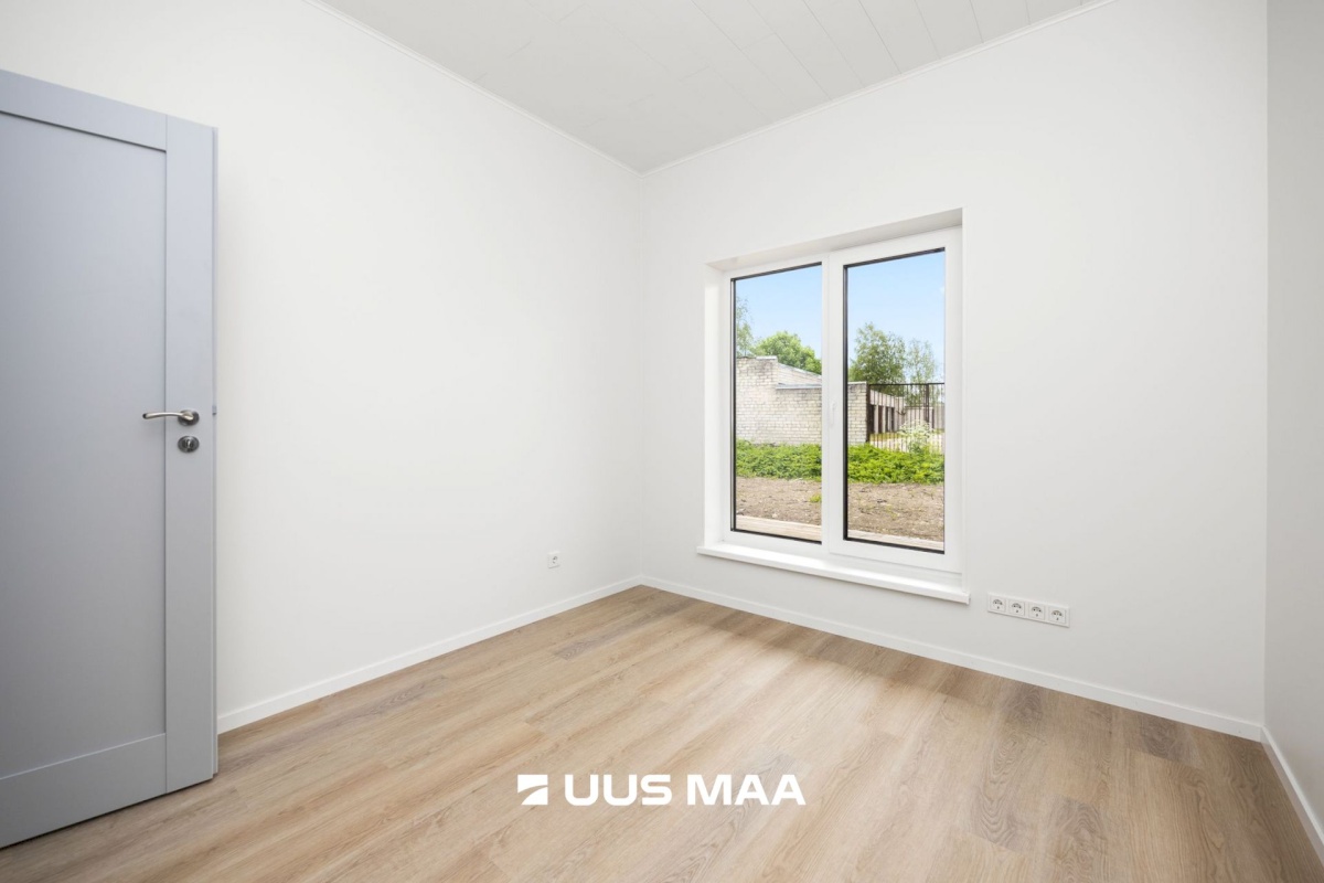 Anija vald, Kehra linn, C.R.Jakobsoni 1